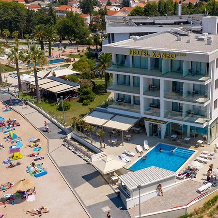 Kaneo Beach Hotel Novalja Exterior photo