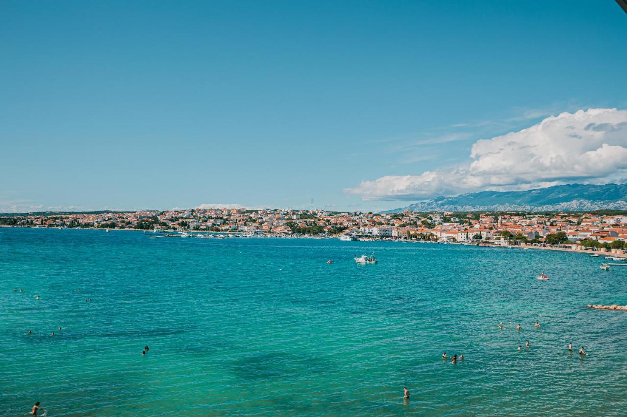 Kaneo Beach Hotel Novalja Exterior photo