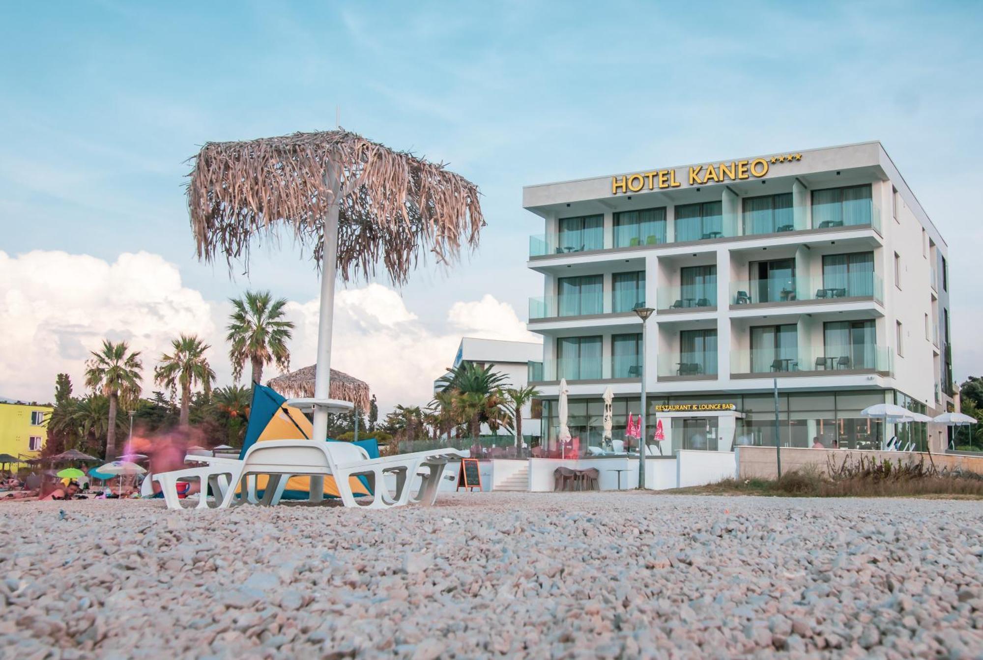 Kaneo Beach Hotel Novalja Exterior photo